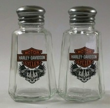 A Nice Set of HarleyDavidsonSkull Salt & Pepper Shakers 3¾