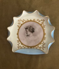 Antique Suspected Limoges France HandPainted GoldLeaf Lattice Fluted TrinketDish picture