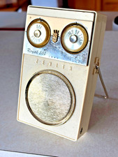 Zenith Royal 500 E1 Transistor Radio - Restored picture