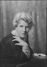 Photo:Marion Grant Portrait Photo 1910s Studio Portrait picture