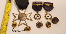 Vintage Lot Of American Legion VFW Pins + 3 Are Ribbon Pins Look picture