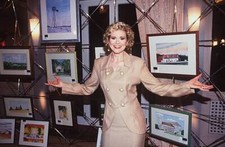 Peggy March exhibits her own paintings in Hamburg 1997 Old Photo 3 picture