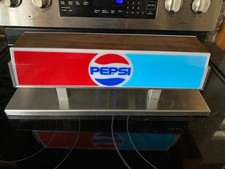 VINTAGE PEPSI LIGHT UP SIGN - 19