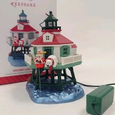 2014 HALLMARK KEEPSAKE Holiday Lighthouse Santa/Bear Fishing Uses Magic Cord picture