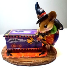 Wee Forest Folk BRUSHING UP HALLOWEEN Artist OAK Retired M-266 REPAINT picture