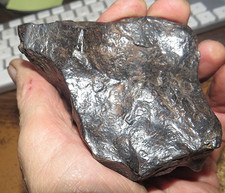 1010 gm . CANYON DIABLO IRON METEORITE  AAA GRADE  ARIZONA  USA STAND  2.2 # JAL picture