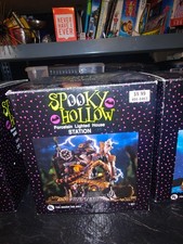 Spooktacular Lot - Spooky Hollow Halloween Village 4 Porcelain Light picture