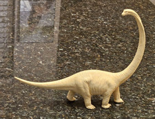 VTG 1988 Invicta MAMENCHISAURUS British Museum Plastic Dinosaur Figurine RARE picture