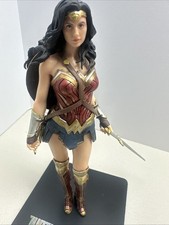 Justice League  1/10 Scale Wonder Woman Statue - Kotobukiya ArtFX+ DC No Arrow picture