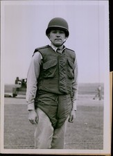 GA7 1953 Original Photo PRIVATE WEARS BODY ARMO WR M52-3A Lightweight Protection picture