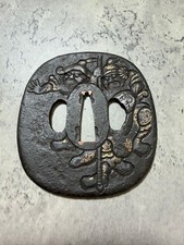 Japanese Iron Tsuba Sword Guard Gold Inlay Warrior Figures 8.4 cm Antique picture