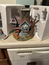 Partylite Ghostly Tealight Halloween House P7862 picture