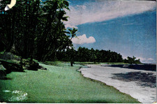 Black Sands Beach Of Kaimu ( Silent Sea), Hawaii Vintage Unposted Postcard picture