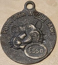 VINTAGE ESSO PUT A TIGER IN YOUR TANK KEY CHAIN FOB MEDALLION MEDAL picture