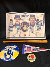 1982 Milwaukee Brewers McDonalds Placemat MLB Robin Yount + Bat, 2 Pins, Pennant picture