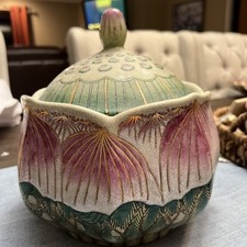 Vintage Chinese Porcelain Ceramic Lotus Flower Ginger Jar . Collection piece. picture