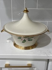 Lenox Holiday  Round Covered Vegetable Bowl Nwt 237942 picture