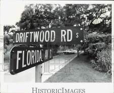 1977 Press Photo Driftwood Development Street Sign - afa67085 picture