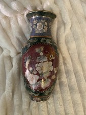 Authentic Chinese Decorative Vase Floral Butterfly Design Made in China picture