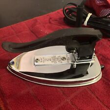 VINTAGE VALIANT TRAVEL IRON MODEL 961E 120 VOLT 250 WATT TESTED WORKS GREAT picture