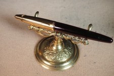 Waterman Edson fountain pen, in Ruby Red, 18K nib, medium point picture