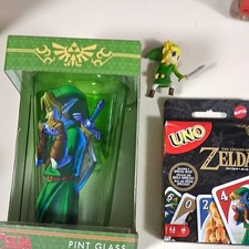 Zelda The Legend of Zelda Link 16 oz/473 mL Decorated Pint Glass Green picture
