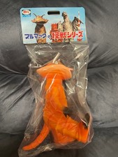 Limited Large Bullmark Exhibition Kanegon Soft Vinyl Ultraman Ultra Q Bullmark picture
