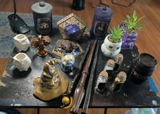 Lot of 15+ Harry Potter Theme Items Potion Bottles, Min Figures, Wands & Others picture