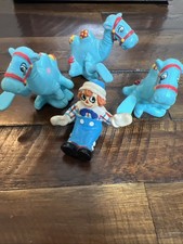 Vintage 1988 MacMillan Raggedy Ann & Andy with Blue Camel Figures PVC picture