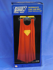 DC DIRECT SUPERMAN CAPE & BELT PROP REPLICA SET JUSTICE LEAGUE TROPHY ROOM picture