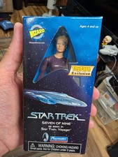 1999 Playmates Star Trek SEVEN OF NINE Toyfare Exclusive Voyager open figure picture