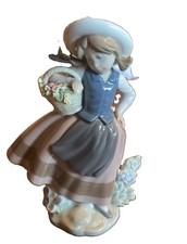 LLADRO 'Sweet Scent' - Girl Holding Flower Basket - Glazed Figurine 5221 picture