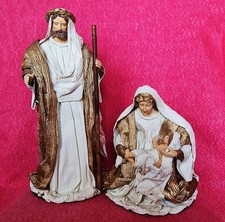 VINTAGE PAPER NATIVITY SCENE HOLY FAMILY MARY JOSEPH JESUS CHRISTMAS GOLD CRECHE picture