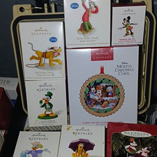 Hallmark Keepsake Disney Lot Of 8 Mickey Minnie Goofy Pluto Donald Daisy picture