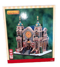 Lemax Caddington Village St. Stanislaus Cathedral Lighted Church Christmas 65559 picture
