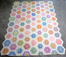 Vintage Handmade Quilt Grandma's Flower Garden Patchwork 1930's picture