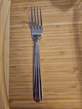 Oneida Unity Stainless Steel Glossy USA Ribbed 1 Larger Dinner Fork 8 1/2