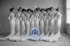 ACTRESSES IN PLAY KING OF CADONIA 1905 4X6 POSTCARD PHOTO picture
