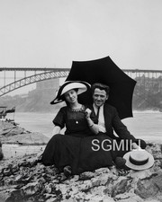 Antique Niagara Falls Honeymoon Couple Umbrella Photo Print Edwardian Era 1908 picture