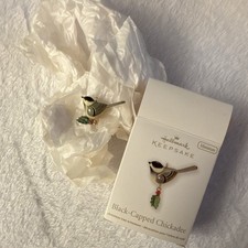 2011 Hallmark Black-Capped Chickadee Beauty of Birds Keepsake MINIATURE Ornament picture