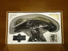 ALIEN 25th Anniversary Alien Head and Kubrick Figure Big size  picture