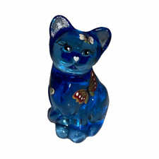 Fenton Cobalt Blue Glass Cat Figurine Butterfly Kisses Hand PaintedSigned Easton picture
