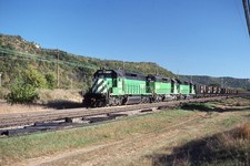 SF ORIG SLIDE BN BURLINGTON NORTHERN SD40-2 #8027+2 W/TRAIN - NELSON WI 1979 picture
