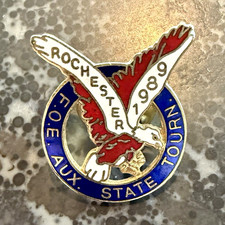 FOE Aux Rochester New York 1989 State Tour Eagle Pinback Lapel Pin picture