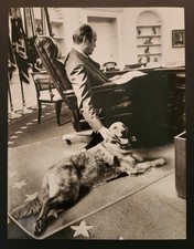 Official White House Photograph of President Gerald Ford & Liberty picture