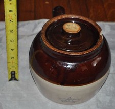 Robinson Ransbottom Vintage 2 Quart Bean Pot w Lid Blue Crown Mark  picture