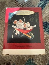 1995 Hallmark Keepsake Ornament Delivery Kisses Hershey's -  picture