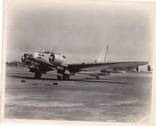 B&W 8x10ish PR Photo Douglas B-23 Dragon Attack Bomber (PAM69) picture