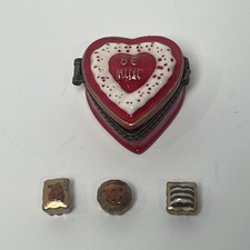 VTG Valentine’s Chocolate Box Be Mine Porcelain Hinged Trinket Box w 3 Trinkets picture