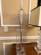 Vintage 1980s Postmodern Lucite Column Table Lamp 29